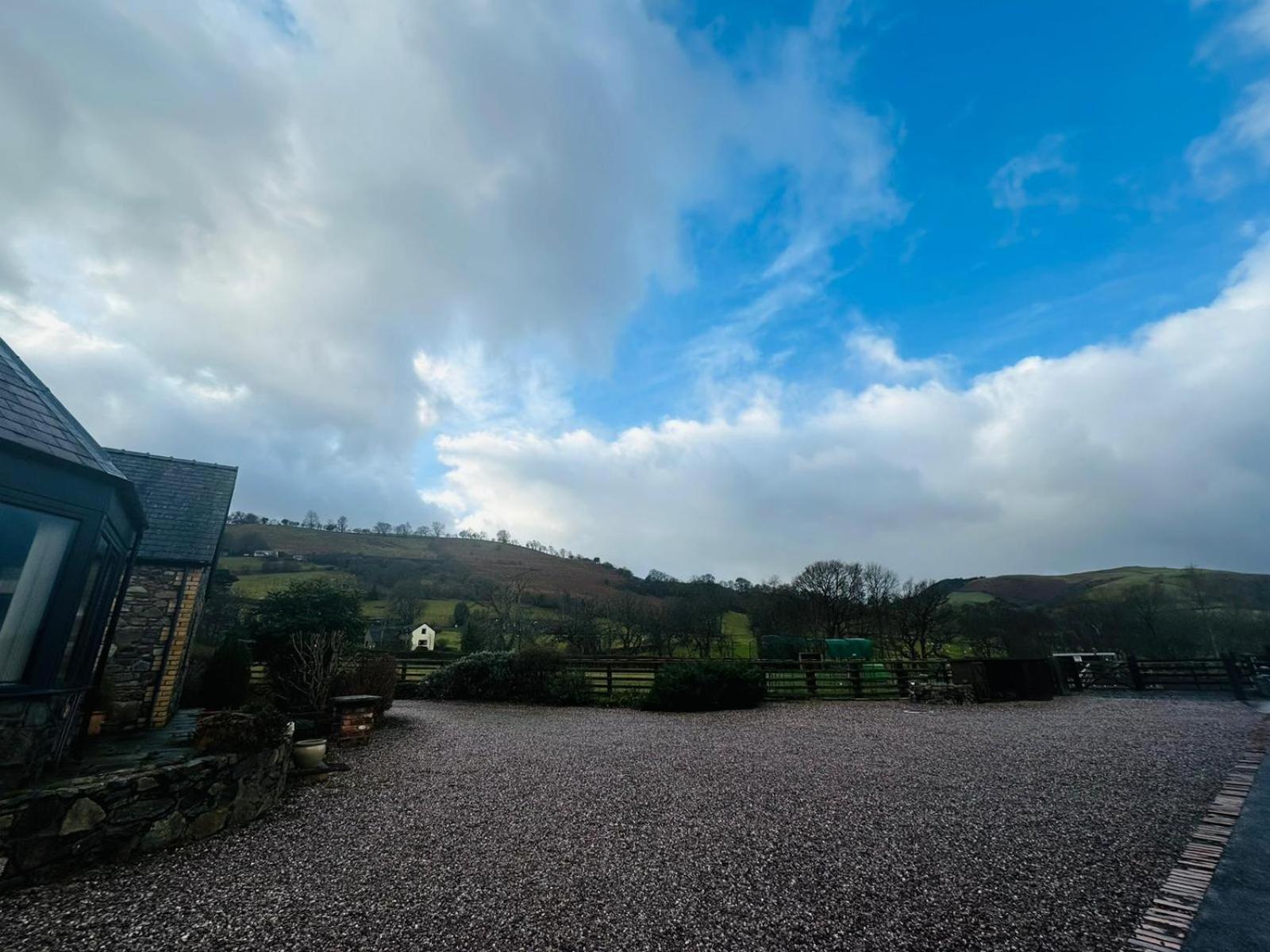 Villa The Retreat Llanrhaeadr-ym-Mochnant Exterior foto