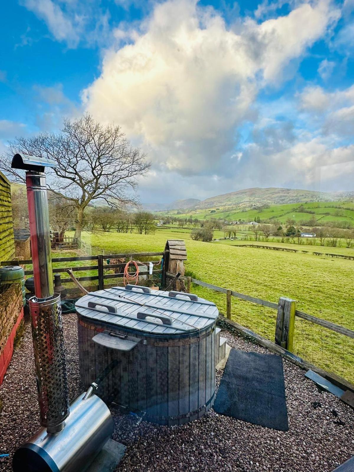 Villa The Retreat Llanrhaeadr-ym-Mochnant Exterior foto