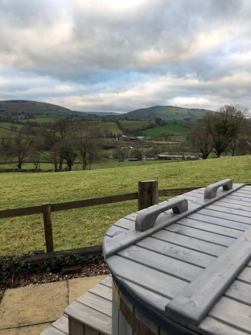 Villa The Retreat Llanrhaeadr-ym-Mochnant Exterior foto