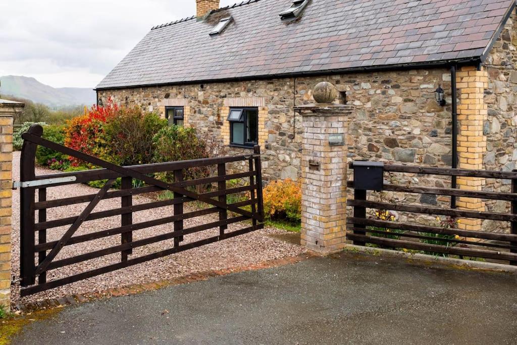 Villa The Retreat Llanrhaeadr-ym-Mochnant Exterior foto